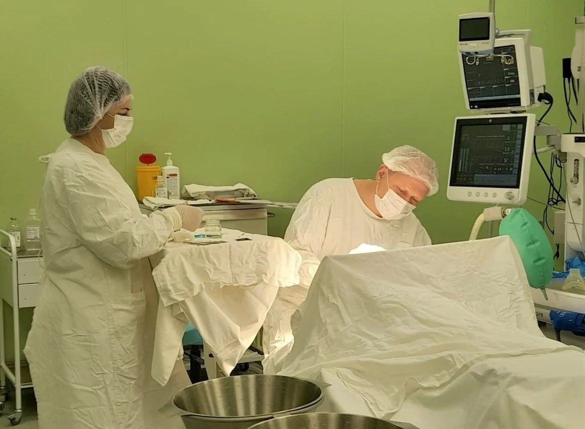 Врачи Детской областной больницы спасли трехлетнего ребёнка после падения из окна на шестом этаже