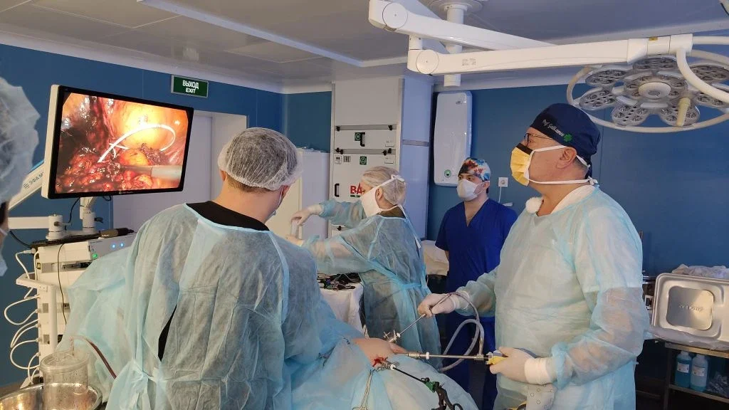 Калининградские медики освоили новые подходы хирургии, избавляющей от боли, а также возможности ИИ