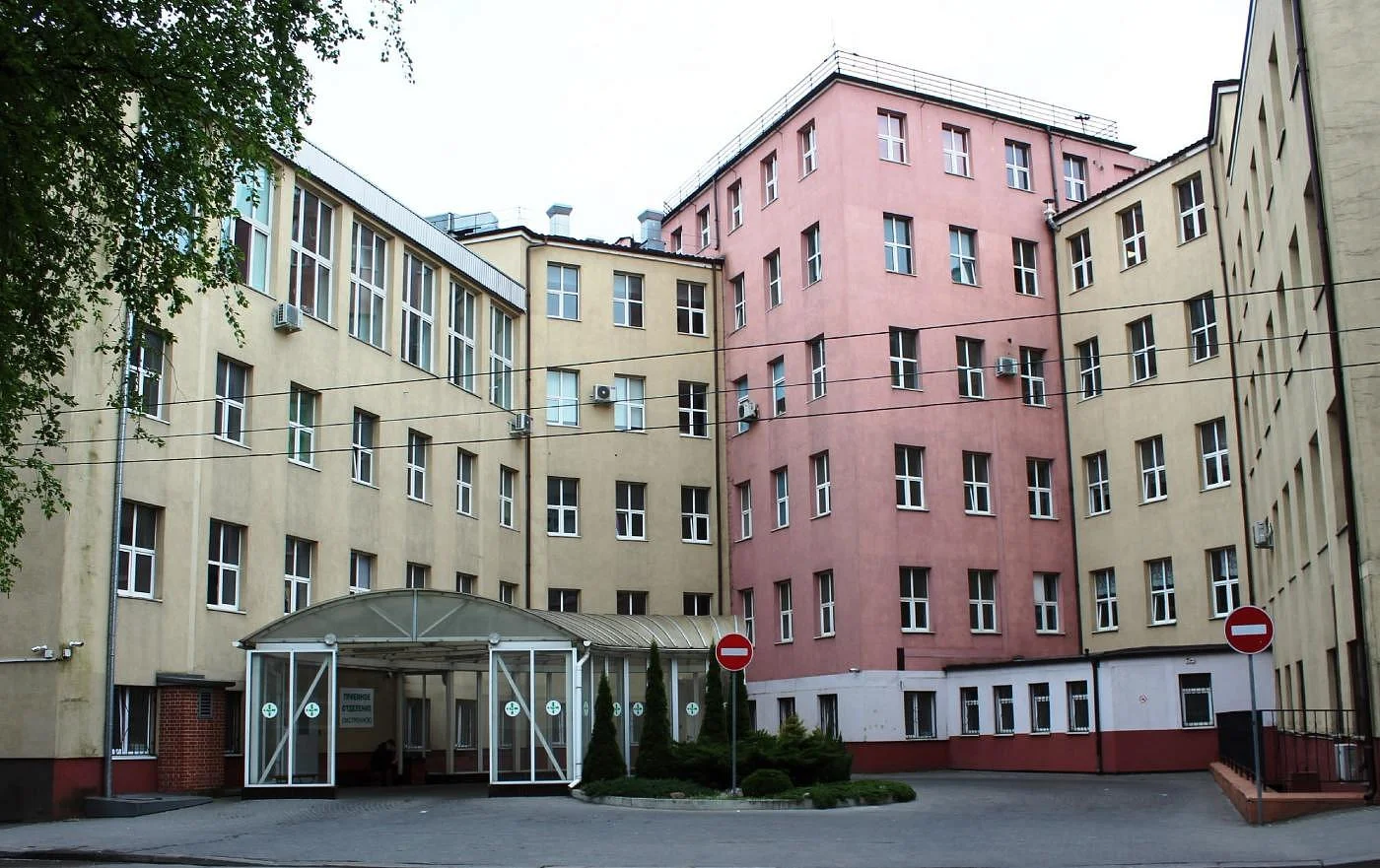 НА БАЗЕ КАЛИНИНГРАДСКОЙ ОБЛАСТНОЙ БОЛЬНИЦЫ ДЛЯ ПАЦИЕНТОВ ОБОРУДОВАНО 4 ПРИЕМНЫХ ОТДЕЛЕНИЯ