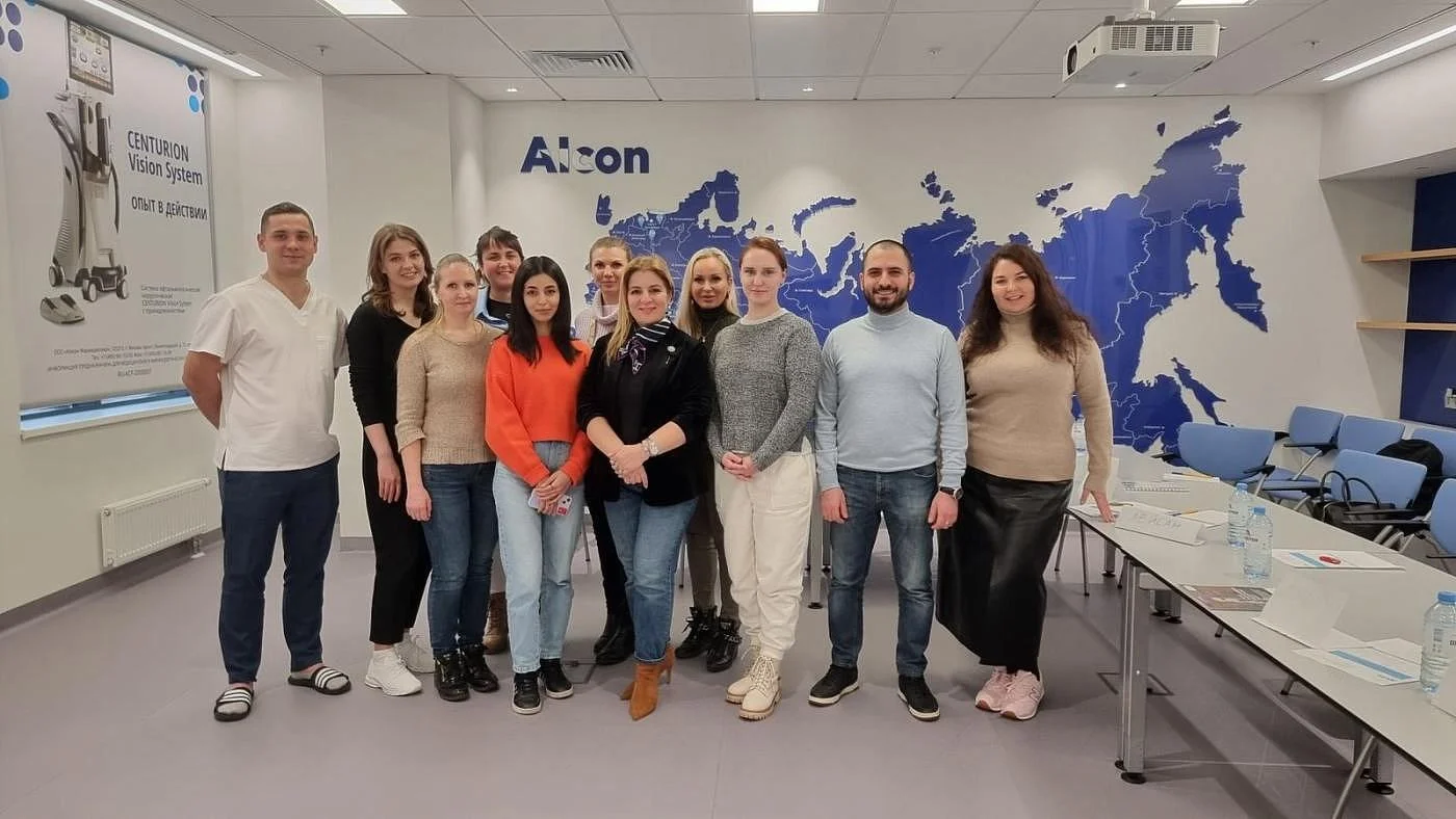 В московском тренинг центре компании Алкон , прошел обучение врач-офтальмолог отделения "Микрохирургии глаза" - Дмитрий Витальевич Вигонюк.