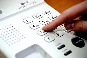 Количество обращений на горячую линию Минздрава области сокращается 