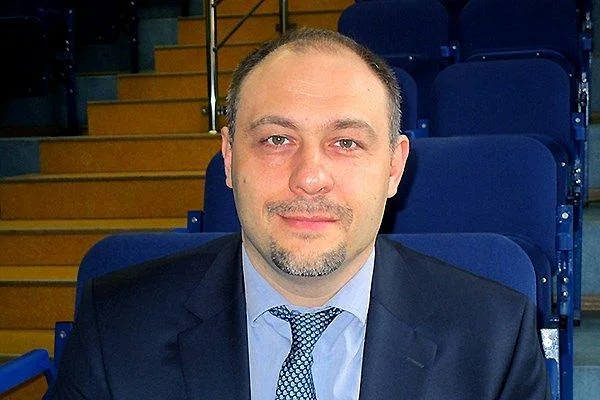 В областной больнице назначен новый исполняющий обязанности главного врача 