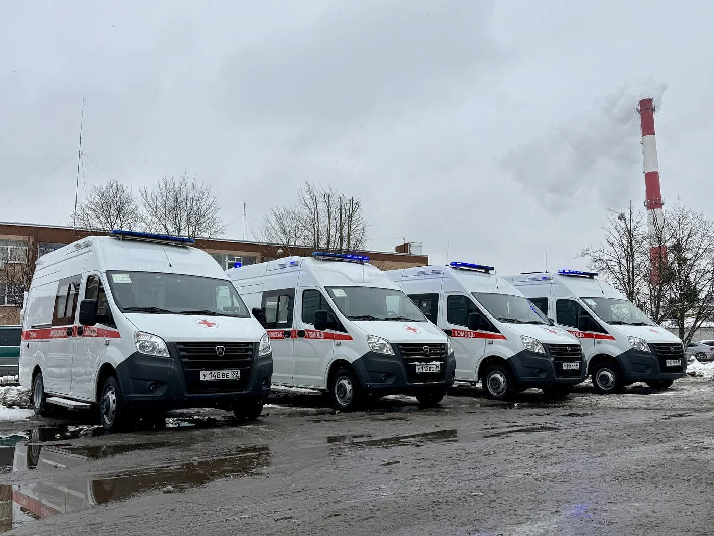 Алексей Беспрозванных: Парк санитарного автотранспорта региона пополнился десятью машинами скорой помощи Алексей Беспрозванных: Парк санитарного автотранспорта региона пополнился десятью машинами скорой помощи