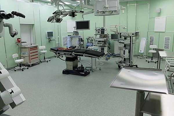 Нейрохирурги Больницы скорой медицинской помощи получат ультрасовременный микроскоп