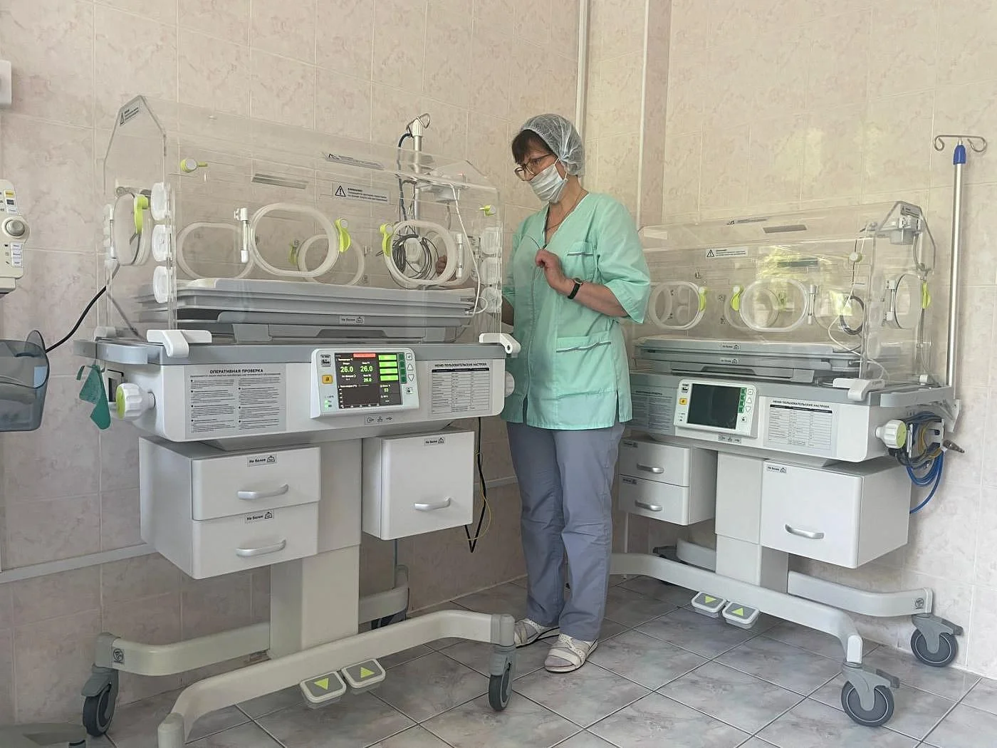 Новые кювезы в Черняховской больнице помогают стабилизировать состояние новорожденных