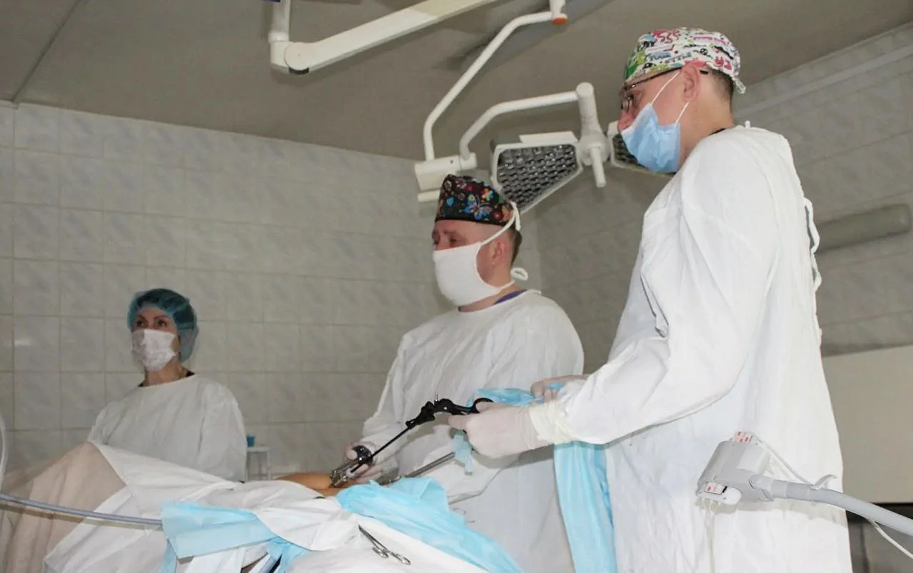 Врачи областной больницы совершили прорыв в лечении опухолей кишечника Врачи областной больницы совершили прорыв в лечении опухолей кишечника