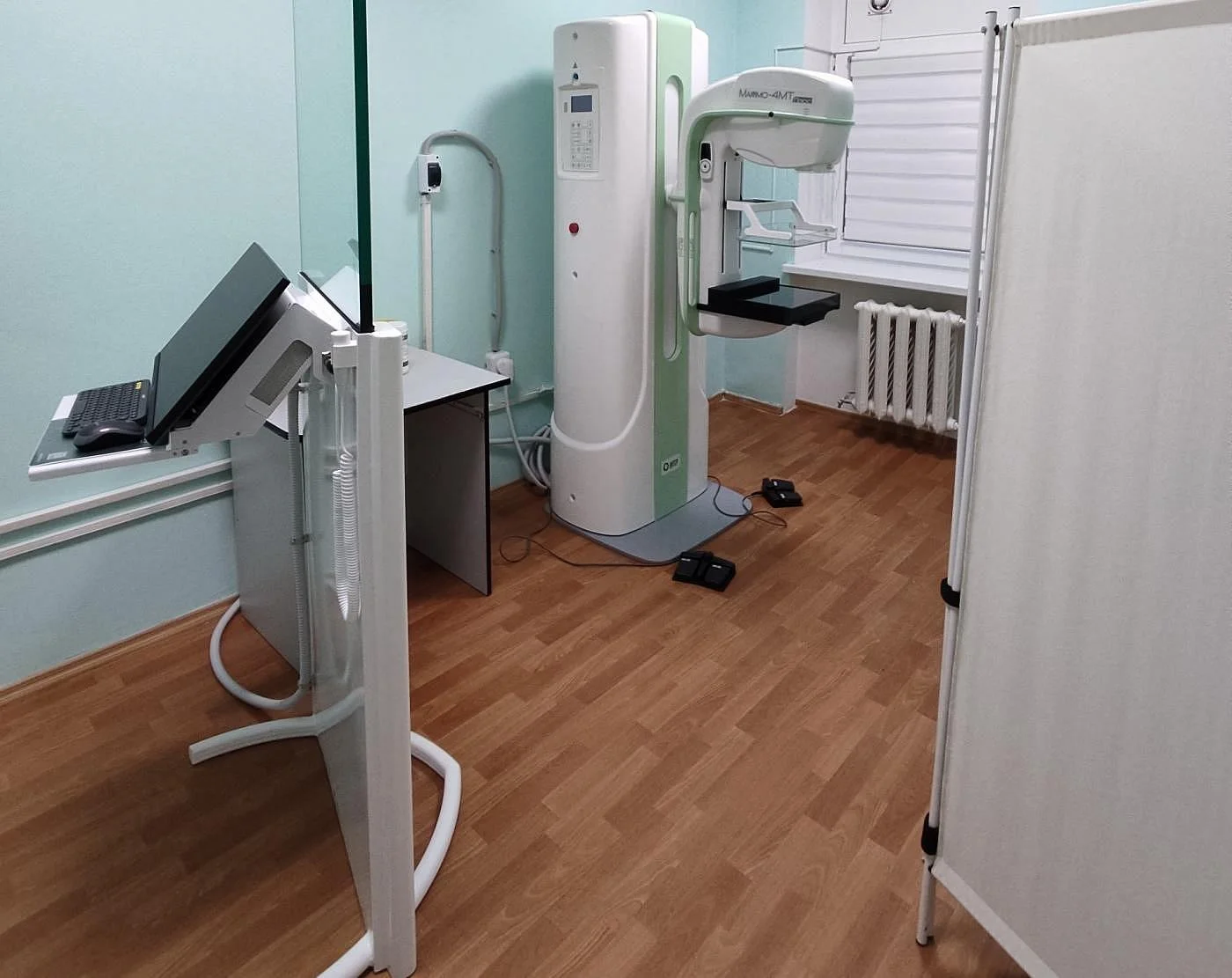 В лечебные учреждения региона поступит шесть маммографов