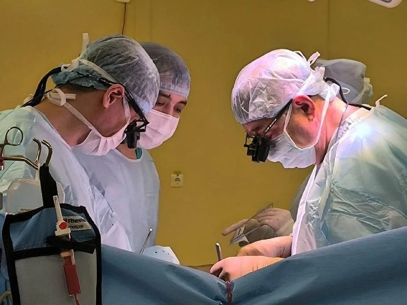 Кардиохирурги калининградского федерального Центра высоких медицинских технологий Минздрава России спасли жизнь шестимесячной девочки с праворасположенным сердцем