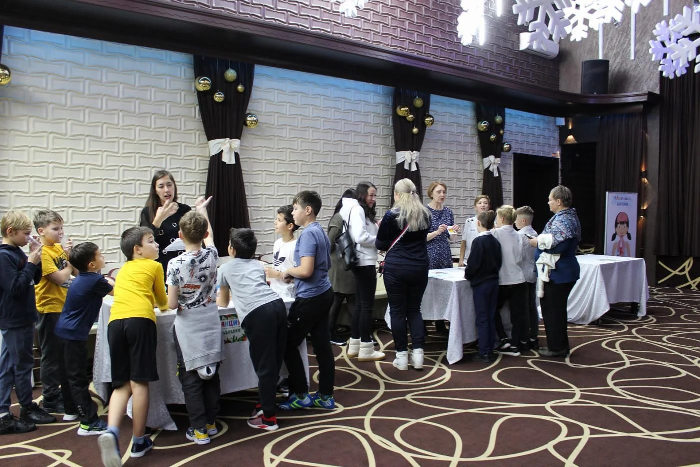 Тридцать воспитанников региональных спортивных школ посетили новогодние «станции здоровья»