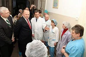 Николай Цуканов: «Для ликвидации кадрового голода в больницах назначим стипендии студентам-медикам и проведем усиленную вербовку в регион врачей с предоставлением квартир» 