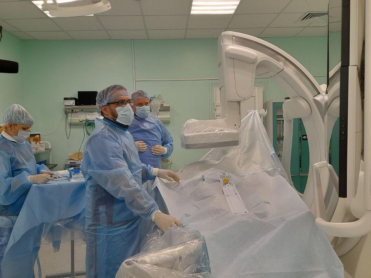 В областной больнице внедрили в практику уникальные методики оперативного лечения инсультов