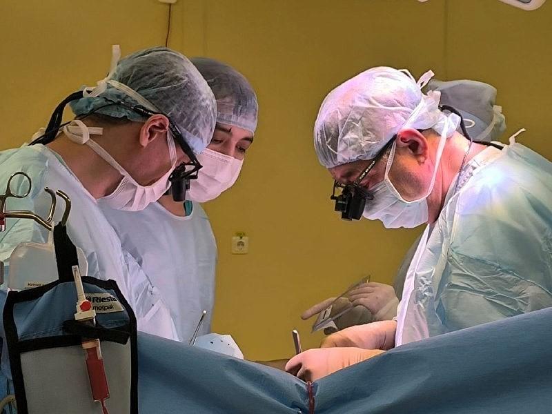 Кардиохирурги калининградского федерального Центра высоких медицинских технологий Минздрава России спасли жизнь шестимесячной девочки с праворасположенным сердцем Кардиохирурги калининградского федерального Центра высоких медицинских технологий Минздрава России спасли жизнь шестимесячной девочки с праворасположенным сердцем